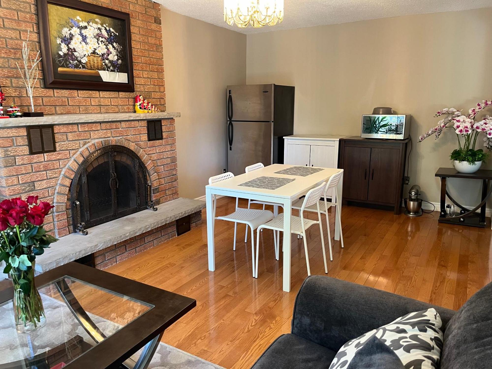 Comfort Rooms Near Toronto Airport Mississauga Extérieur photo